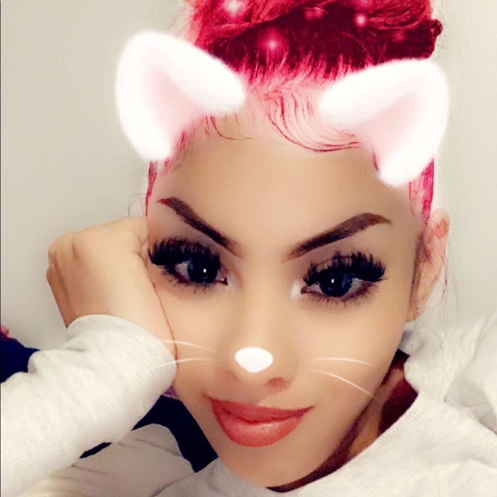 Meet your Posher, Lisa